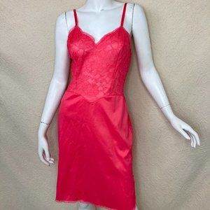 Vanity Fair 50s Vintage Coral Slip